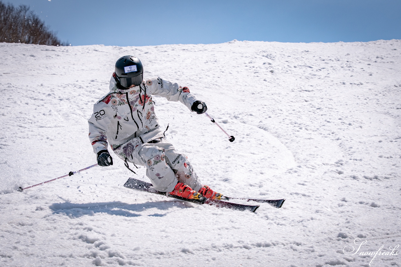 キロロリゾート｜ポカポカ陽気で絶好の春スキー日和♪こんな日は、みんなで思いっきり春雪を満喫しましょう！
